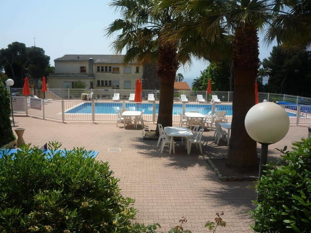 Village Vacances Le Lion De Mer Saint-Raphaël Exteriér fotografie