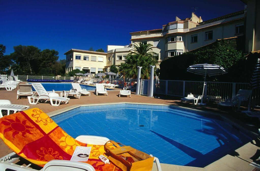 Village Vacances Le Lion De Mer Saint-Raphaël Exteriér fotografie